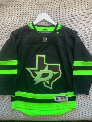 Dallas Stars Jersey -Kids Size S/M