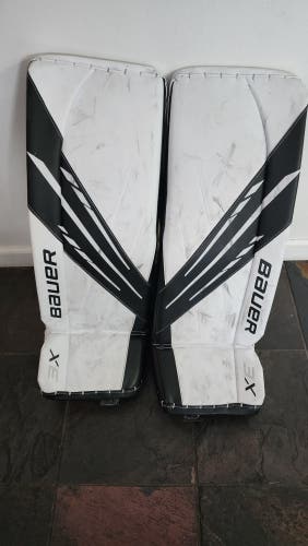 Used 30"+ Bauer Intermediate Small Vapor 3X Goalie Leg Pads