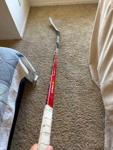 Senior Left Hand Vapor Hyperlite Hockey Stick