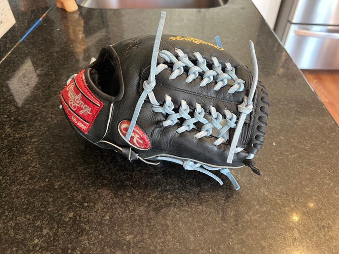 Rawling Heart Of The Hide 11.5” RHT Baseball Glove