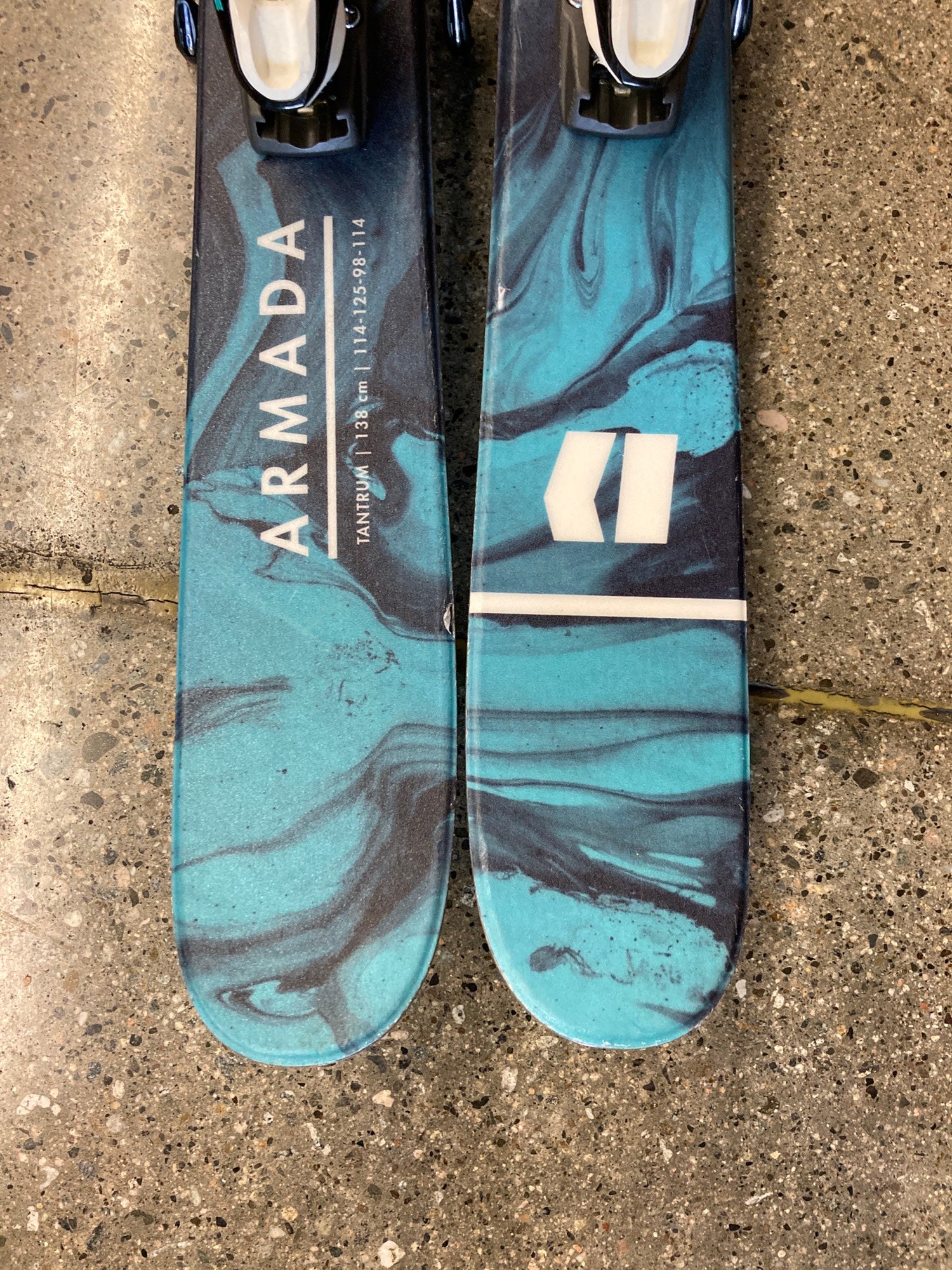 Used Kid s 2018 Armada Tantrum 138 All Mountain Skis SidelineSwap