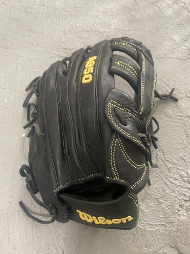 Used Right Hand Throw 13" A950 Baseball Glove