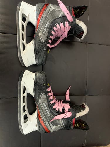 Used Bauer Size 3 Vapor XLTX Pro+ Hockey Skates