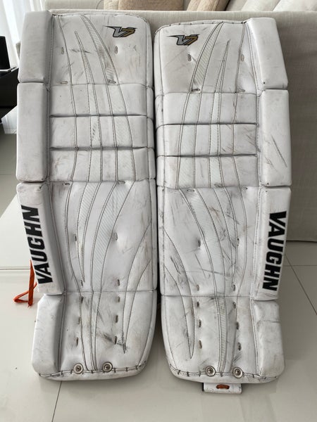Vaughn Velocity V7 Goalie Leg Pads