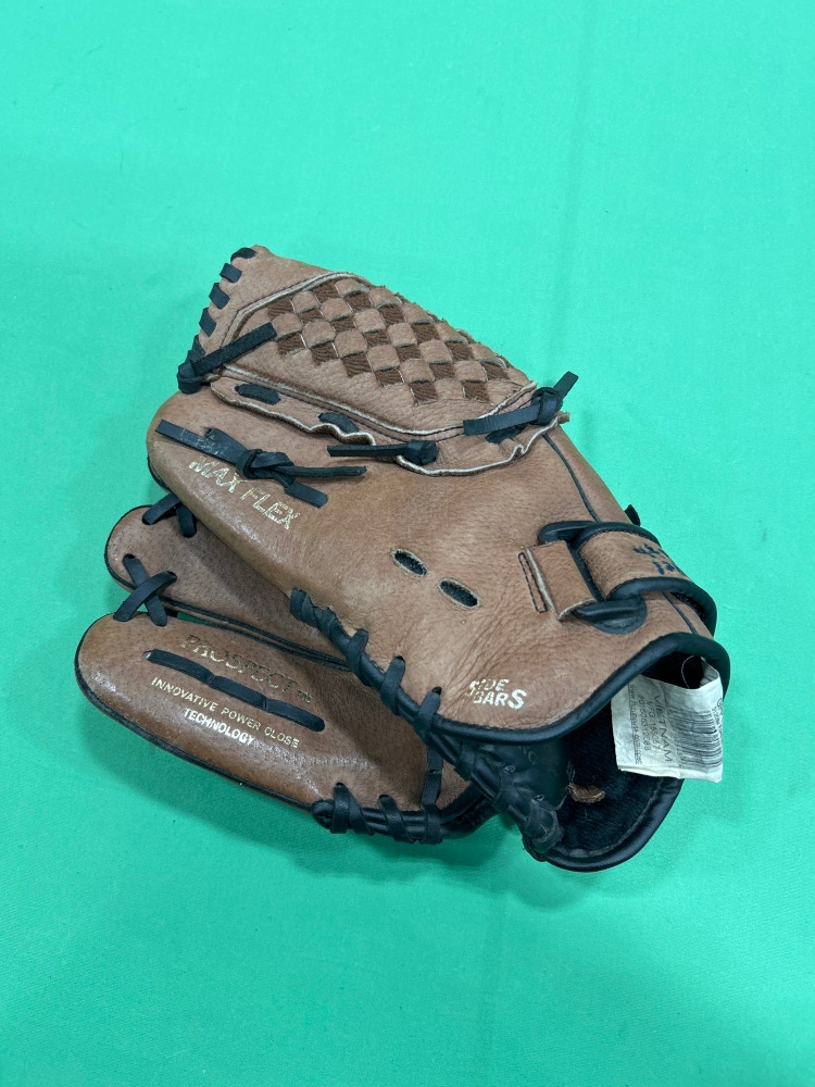 Used Mizuno Power Close Left-Hand Throw Pitcher Baseball Glove (11")