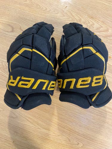 Used Bauer 13" Supreme 2S Pro Gloves