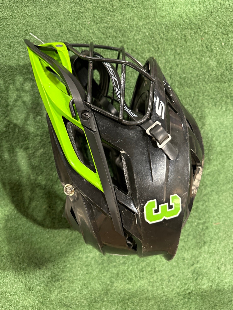 Used Cascade S Youth Helmet Black / Green