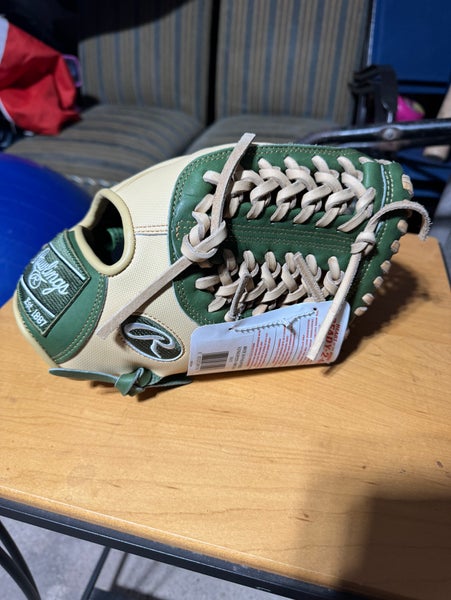 Brand New Infield 11.75" Heart of the Hide Baseball Glove