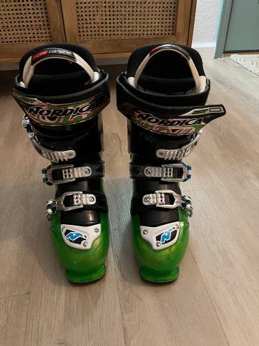 Nordica FireArrow F1 Ski Boots