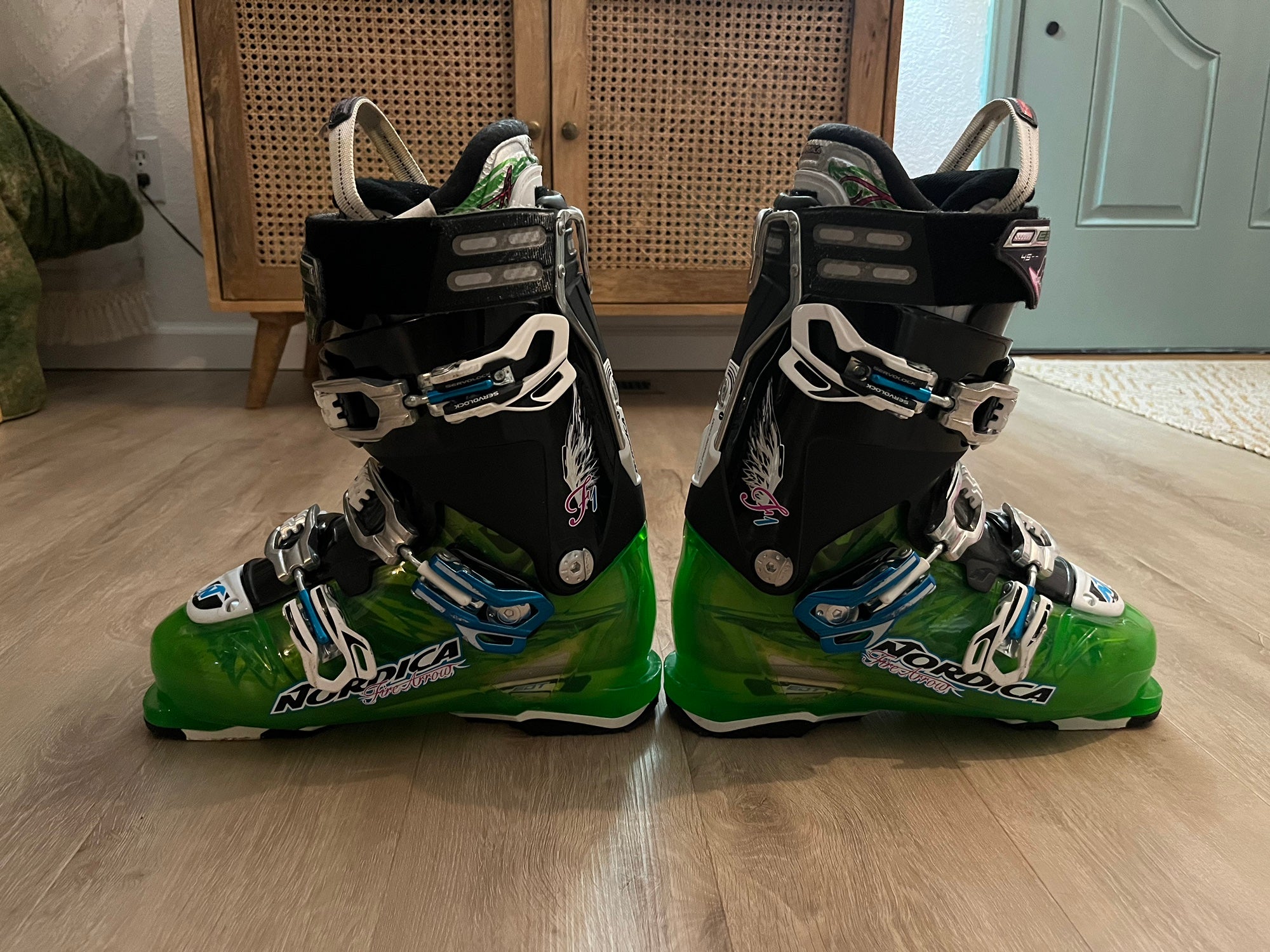 Nordica Fire Arrow F1 Ski Boots Size 29.5 Barely Used High Performance Nordica Fire Arrow F1 Downhill Ski Boots - Size 29.5/355mm  main image 3