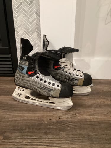 Senior Used Bauer Vapor SFL XX Hockey Skates 8