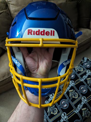 2 Adult Riddell SpeedFlex Helmet 1 large and 1 XL
