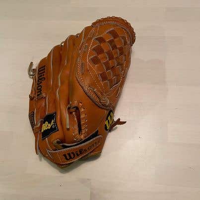 Wilson "George Brett" Signature Model A2124 Baseball Right Hand Throw Glove ($OBO)