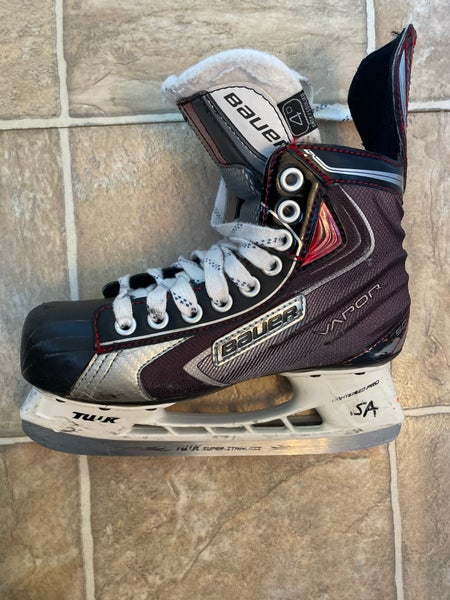 Intermediate Used Bauer Vapor X50 Skates Big Kids size 4.0