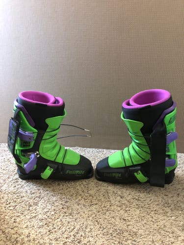 Used Full Tilt Classic Ski Boots