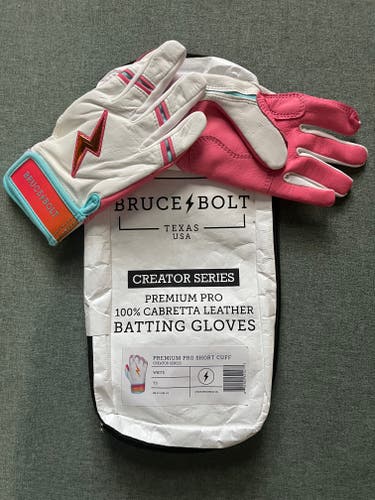 Bruce Bolt - Creator Series Short Cuff Batting Gloves