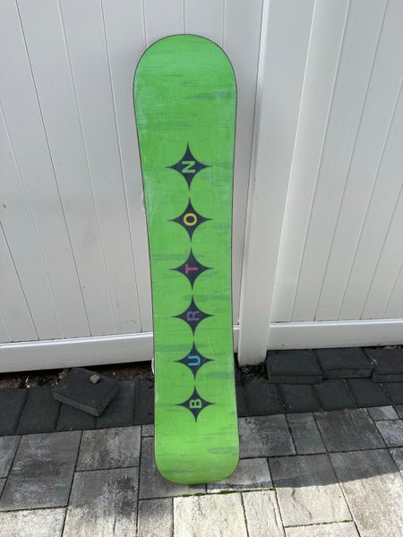 Used Women s Burton Snowboard All Mountain With Bindings Medium Flex Directional