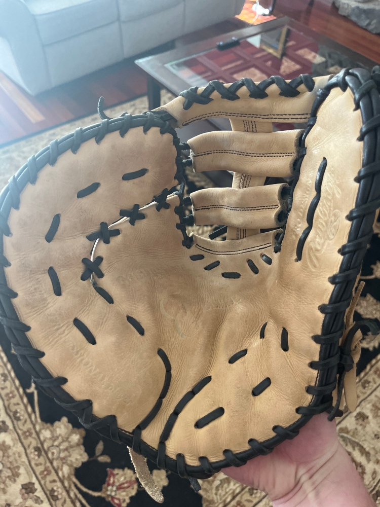 Used Rawlings 12" Baseball Glove