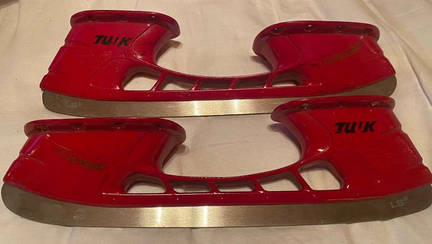 Red Bauer Tuuk Lightspeed 2 Holders with LS2 Steel
