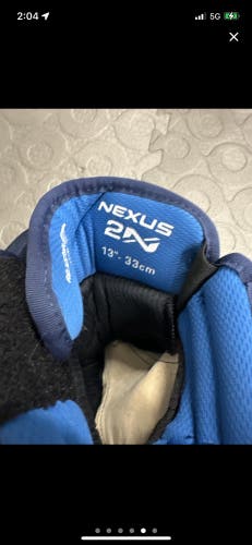 Used Bauer 13" Nexus 2N Gloves