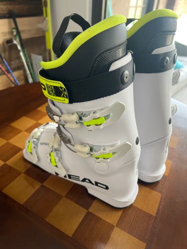 Used HEAD Raptor 60 Ski Boots