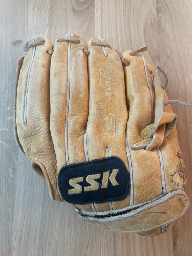 SSK 10.5 Glove Super Soft