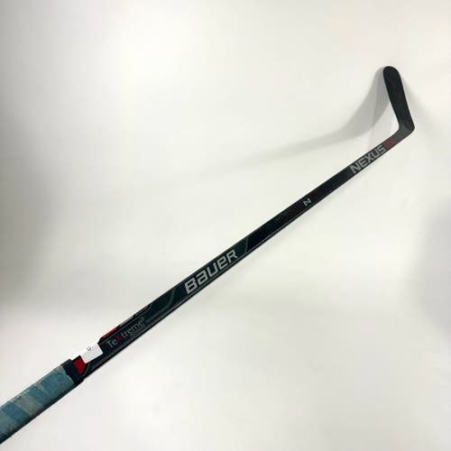 Used Left Handed Red Bauer 1n - P92m curve 87 flex - #G319-10