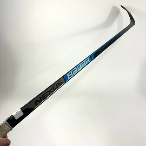 Used / Damaged Right Handed Bauer 2n Pro - P92 curve 82 flex - #G317-10