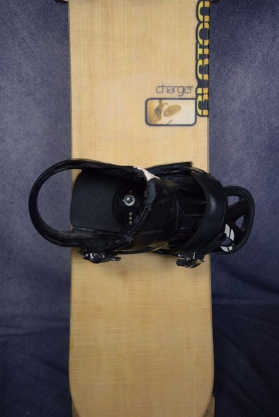 Used Men s Burton Charger 61 Snowboard With Bindings and Bag