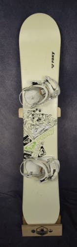 ROXY SNOWBOARD SIZE 156 CM WITH FIVE FORTY LARGE BINDINGS