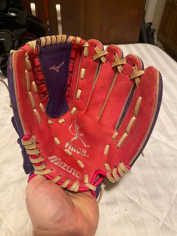 Mizuno 10” Finch Fast Pitch Softball Glove