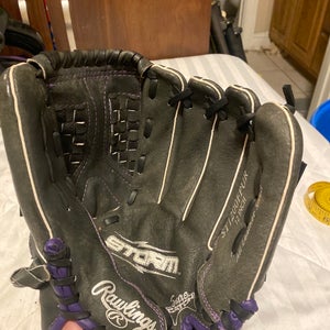 Rawlings 12”Storm Fast Pitch Softball Glove