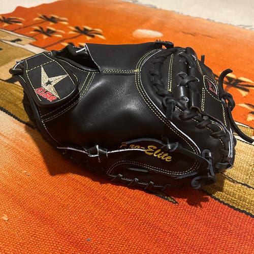 New Without Tags All Star CM3000SBK Catcher's Glove 33.5"