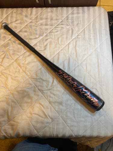 Vintage Easton Black Magic 31/25 Baseball Bat