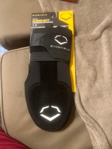 Black New Senior EvoShield Wrist Guards Sliding mitt