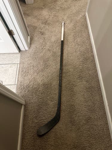 Used RH ProStockHockeyStick *Redline* P28M 70 flex