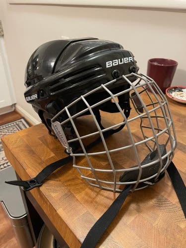 Used Medium Bauer  2100 Helmet