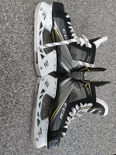 Used Senior CCM Tacks Hockey Skates Regular Width 7.5