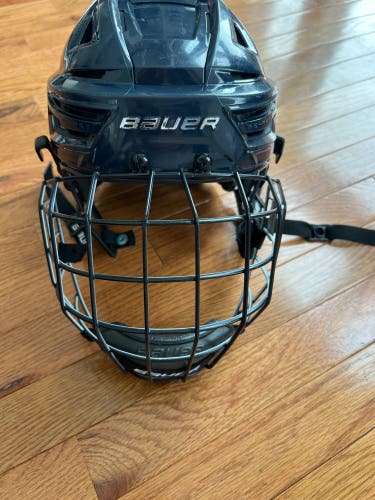 Used Adult Medium Bauer Re-Akt 150 Helmet
