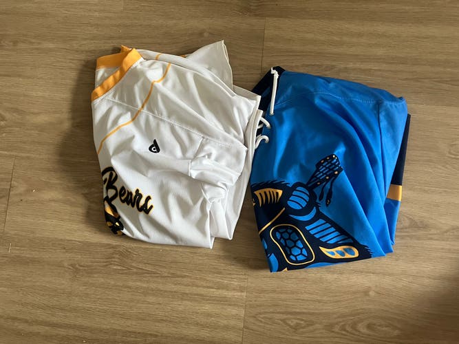 Box lacrosse sweaters