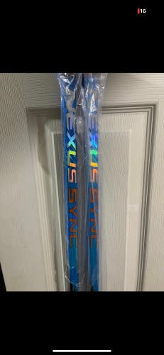 Senior Left Hand P28 Nexus Sync Hockey Stick