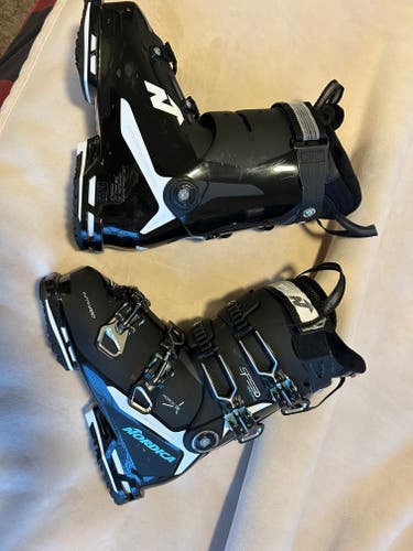 Women's Used Nordica SpeedMachine Ski Boots Medium Flex