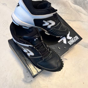 Ringor pitcher toe cleats