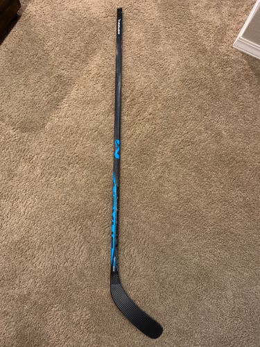 Bauer Nexus E5 Pro SR RH P88 77 flex