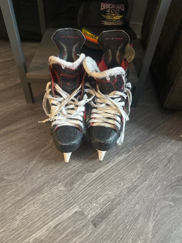 Senior CCM Regular Width Size 6.5 JetSpeed Hockey Skates