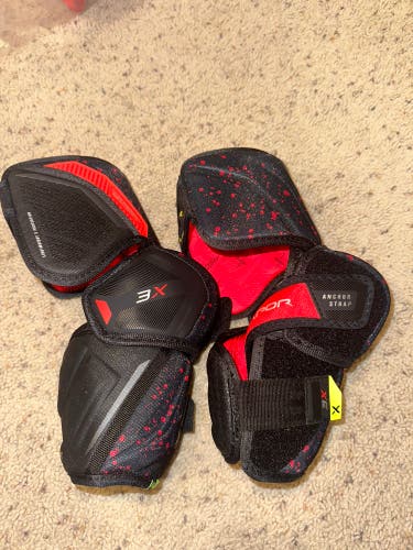 New Large Bauer  Vapor 3x Elbow Pads
