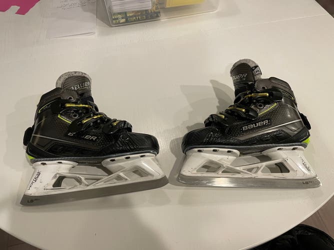 Used Bauer Regular Width Size 3 Elite Hockey Goalie Skates