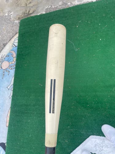 BBCOR Certified Hybrid (-3) 30 oz 33" Bonesaber Hybrid Bat