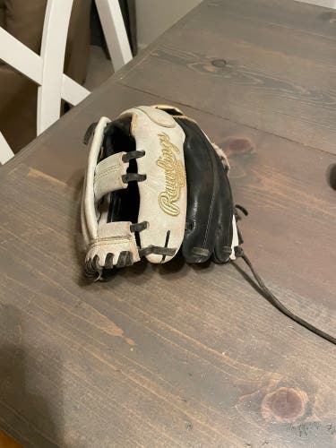 Ralwings baseball glove