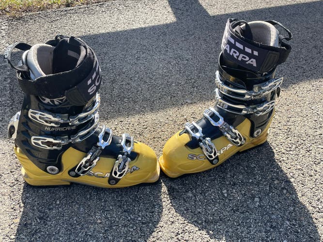 Used Scarpa Hurricaine All Mountain Stiff Flex Ski Boots